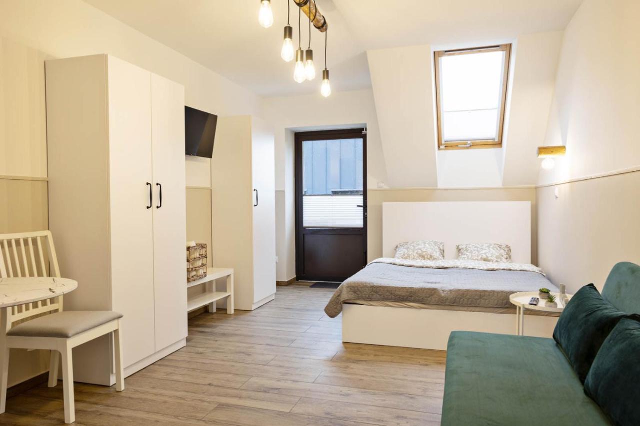 Apartamenty Nad Jeziorem Bialym Augustów Exteriör bild