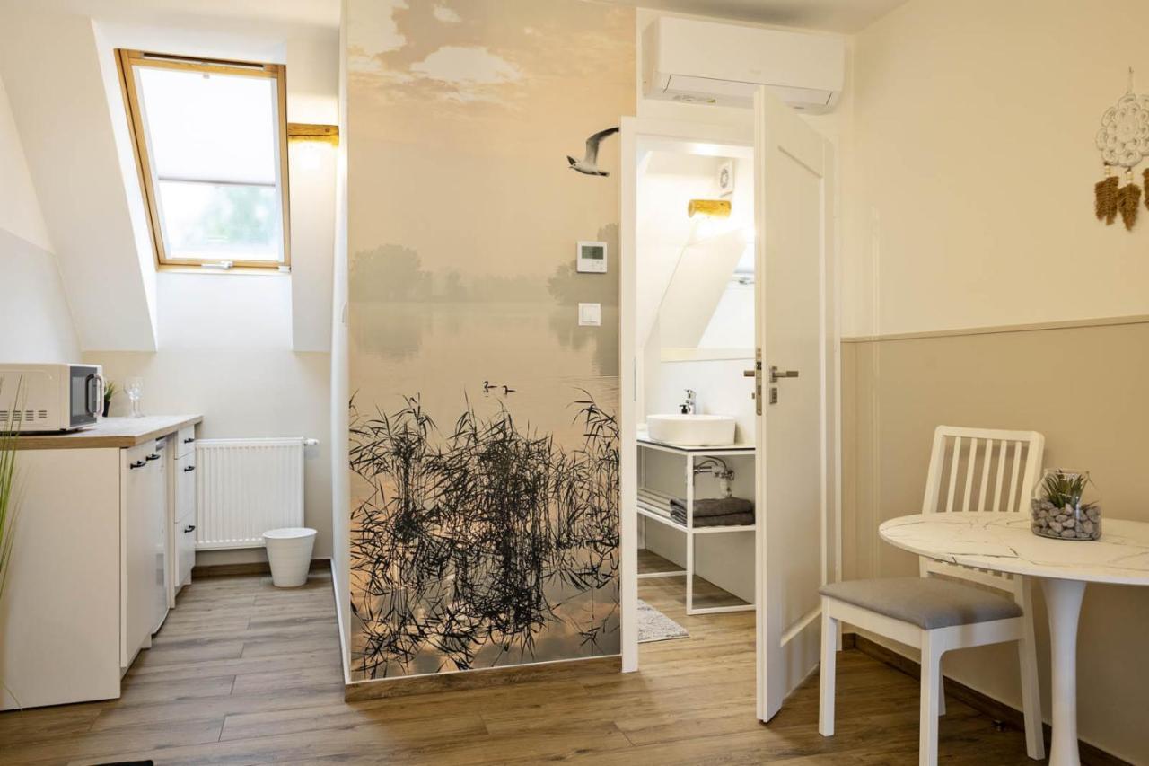 Apartamenty Nad Jeziorem Bialym Augustów Exteriör bild