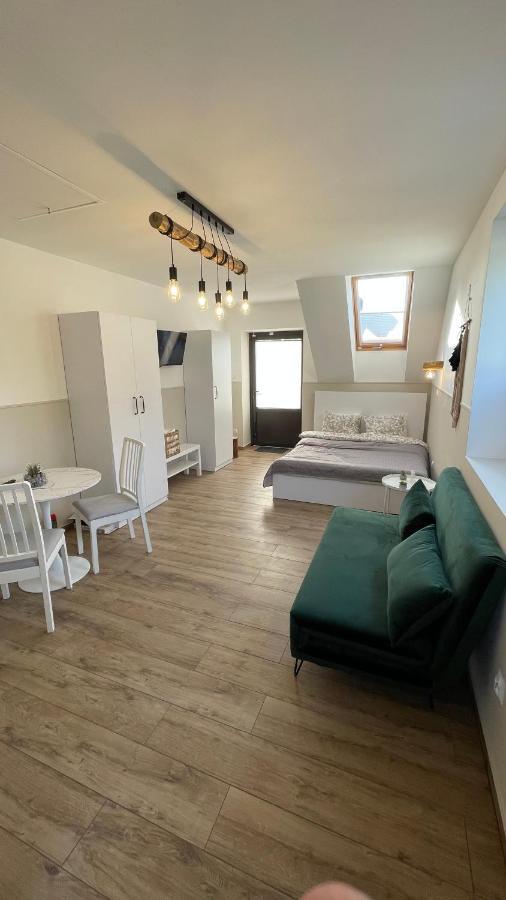 Apartamenty Nad Jeziorem Bialym Augustów Exteriör bild